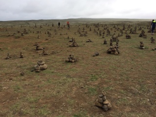 Cairn field on the way to Pingvellir